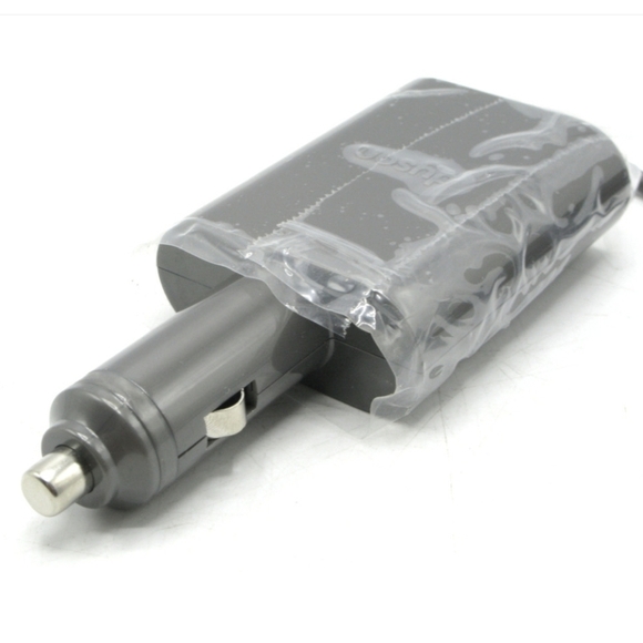 Genuine Dyson In-Car Charger part # 222146-02 V6 V7 V8 - Picture 3 of 3